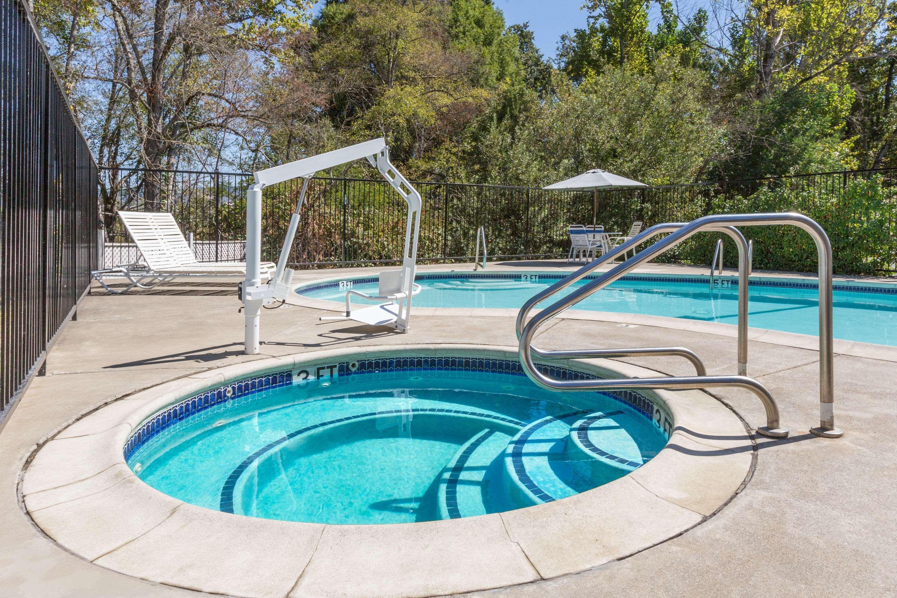 Creekside Inn & Suites Willits Exterior foto